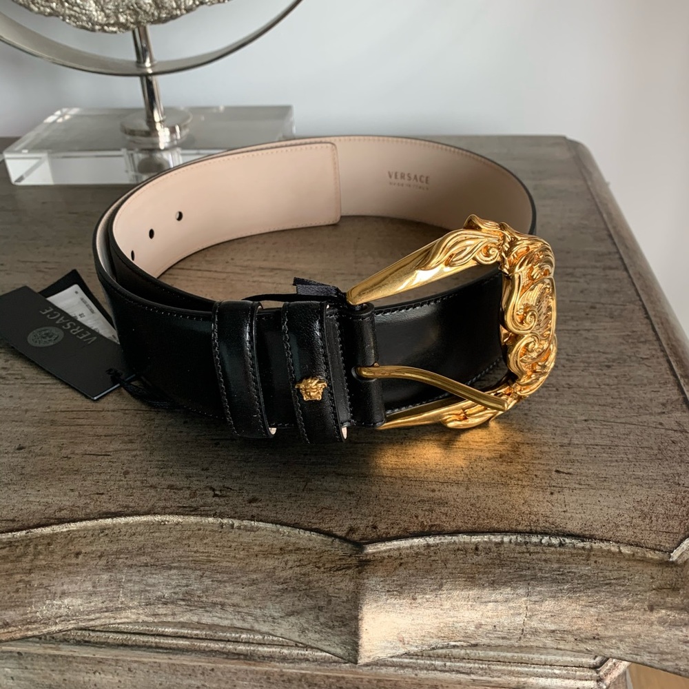 Versace Cintura Vitello Leather Belt - Picture 7 of 16